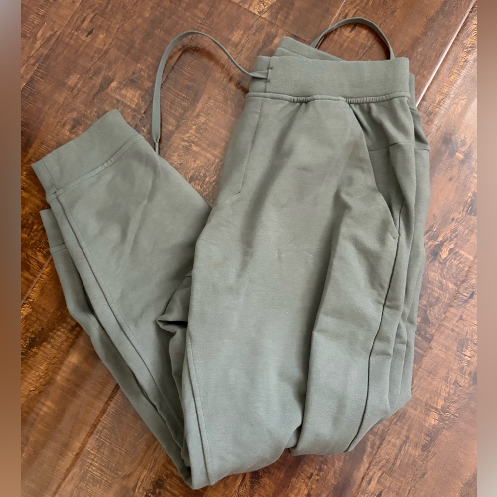 Men's olive Green Sweatpants